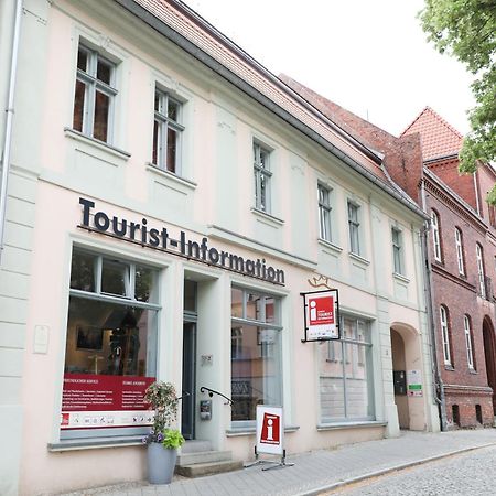 Kl. Fontane Ferienwohnung Bad Freienwalde Direkt Am Markt Екстериор снимка